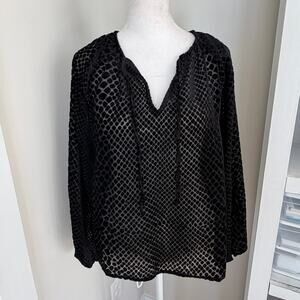 Evereve Black Sheer Animal Print Long Sleeve V-Neck Top Blouse Womens Size XS